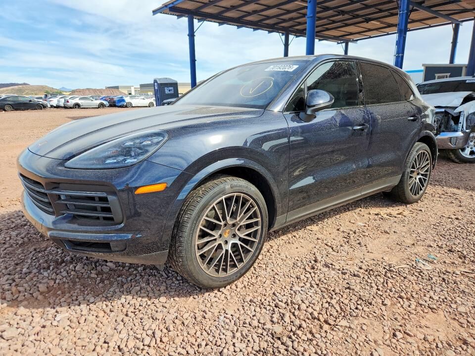 2022 PORSCHE Cayenne