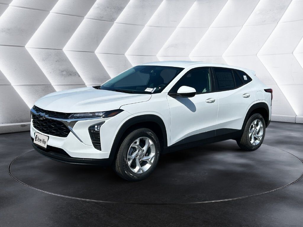 2026 CHEVROLET Trax