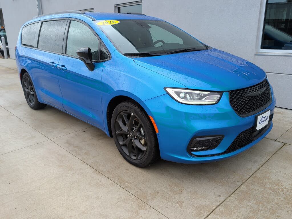 2026 CHRYSLER Pacifica