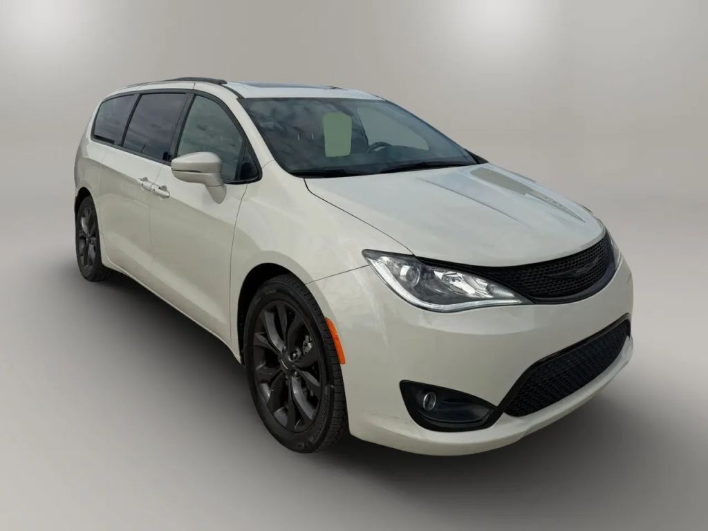 2020 CHRYSLER Pacifica