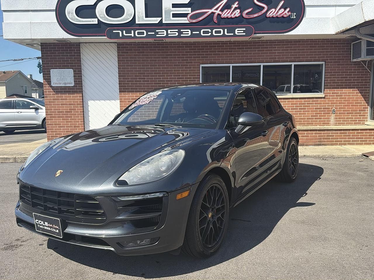 2017 PORSCHE Macan