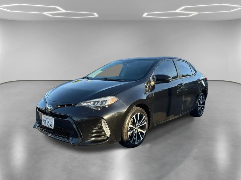 2018 TOYOTA Corolla