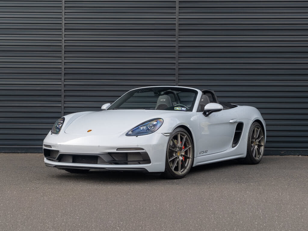 2024 PORSCHE 718