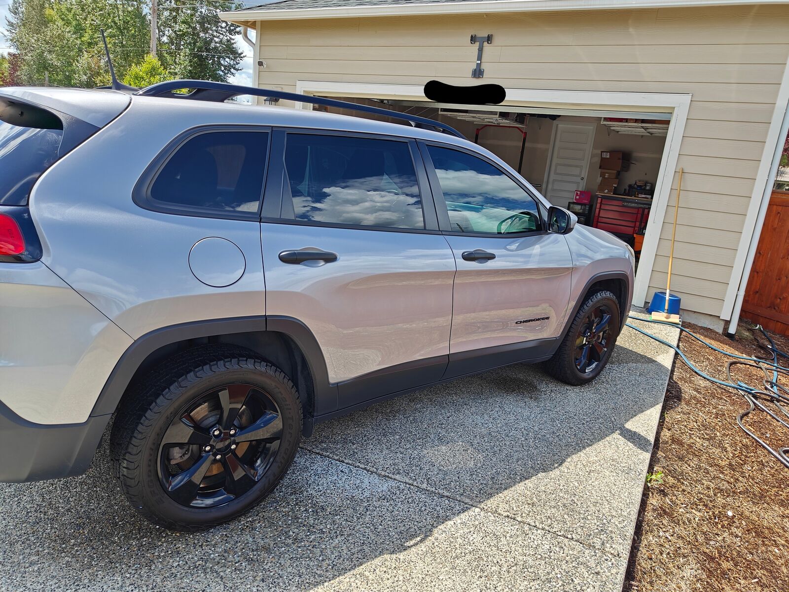 2018 JEEP Cherokee