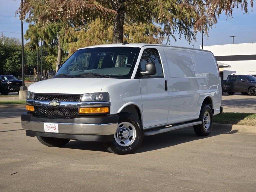 2022 CHEVROLET Express