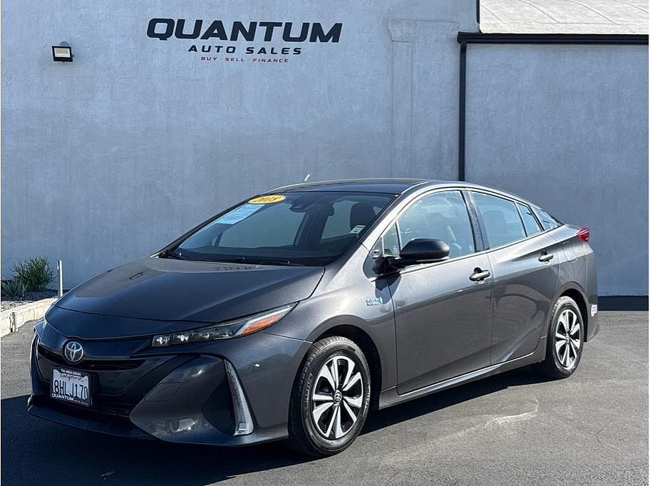 2018 TOYOTA Prius