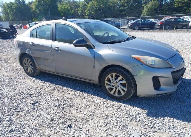 2012 MAZDA Mazda3