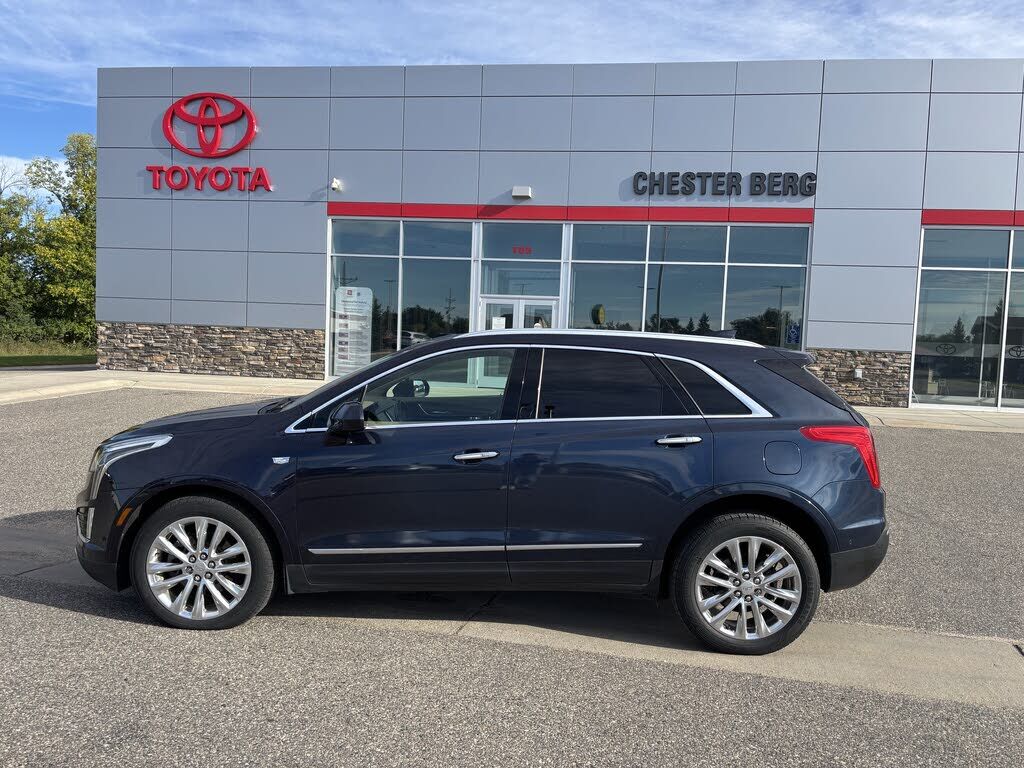 2017 CADILLAC XT5