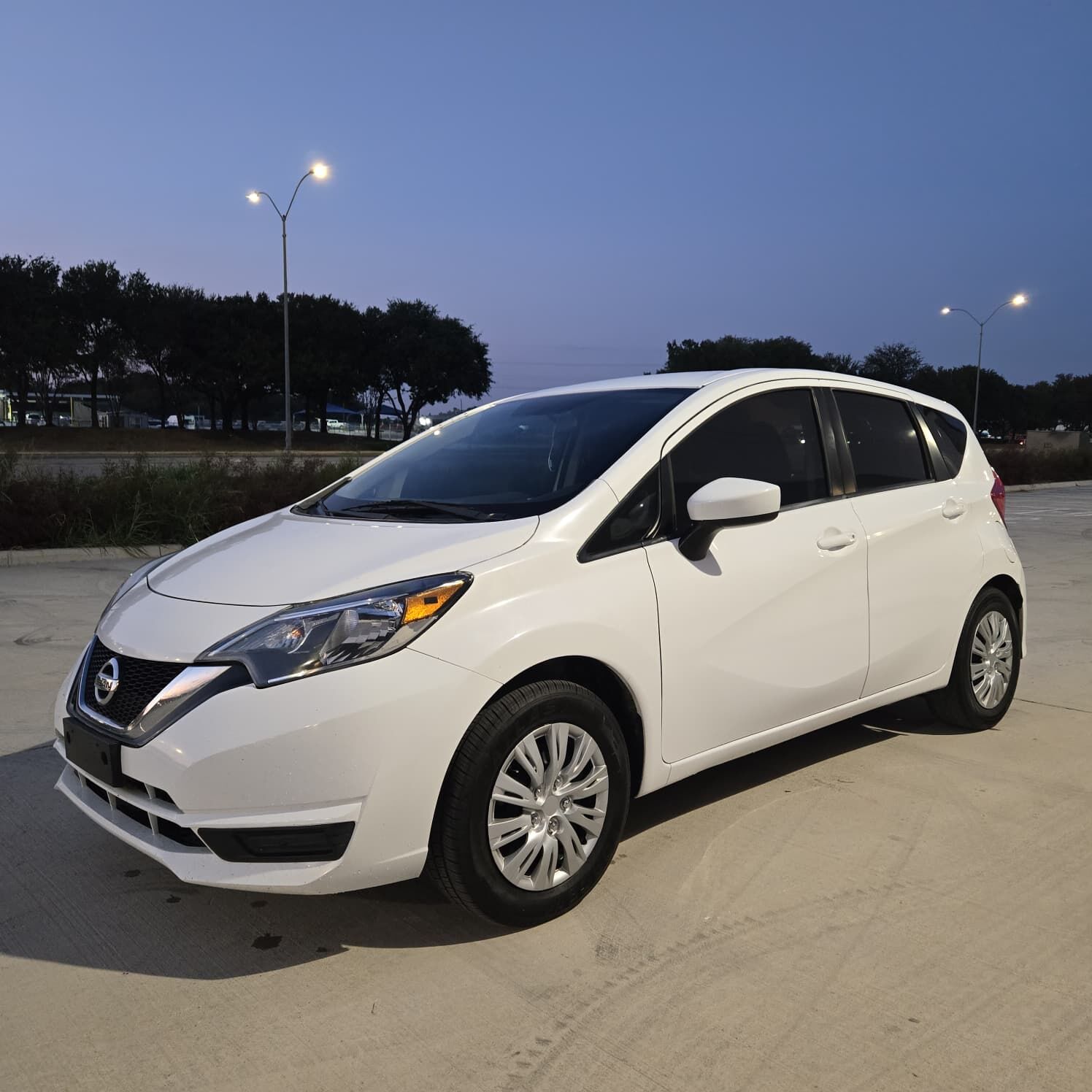 2019 NISSAN Versa