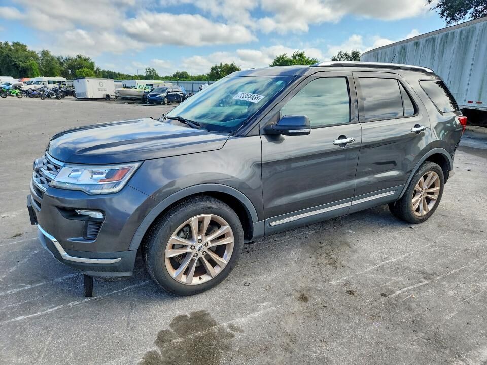 2018 FORD Explorer