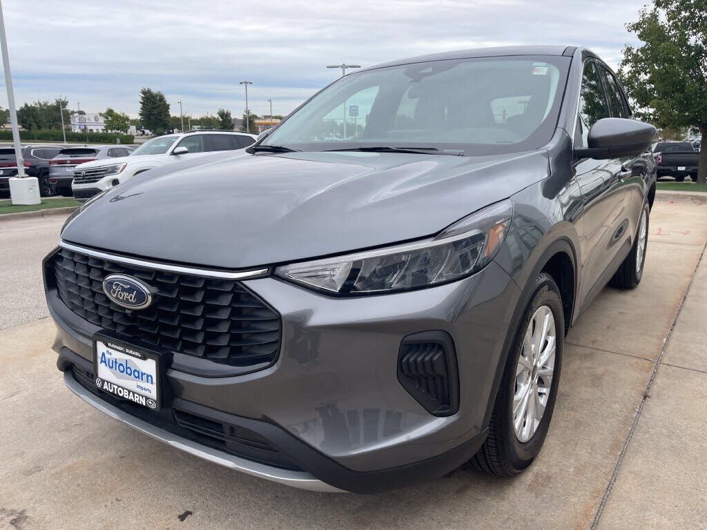 2023 FORD Escape