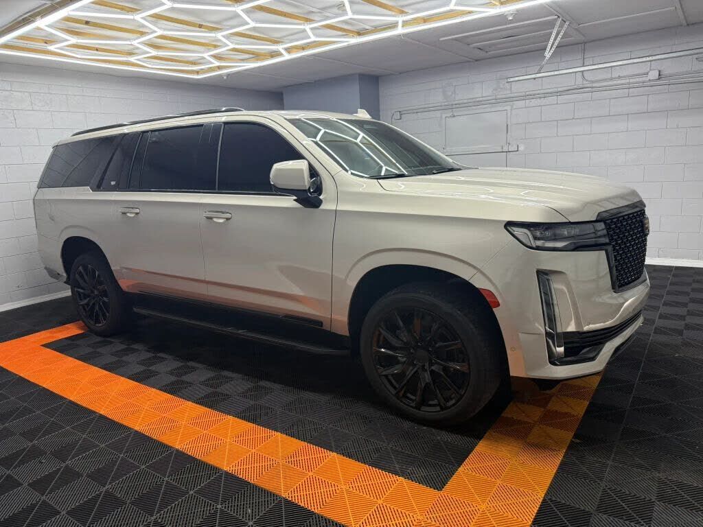 2023 CADILLAC Escalade ESV