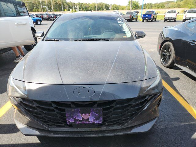 2021 HYUNDAI Elantra