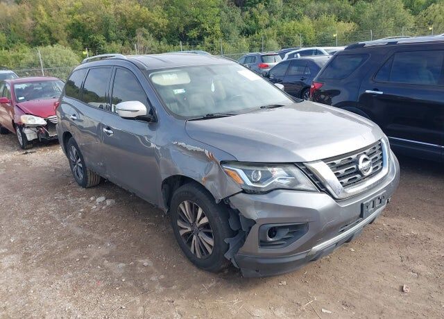 2017 NISSAN Pathfinder