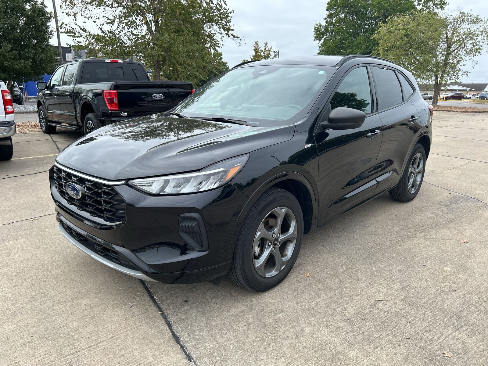 2024 FORD Escape