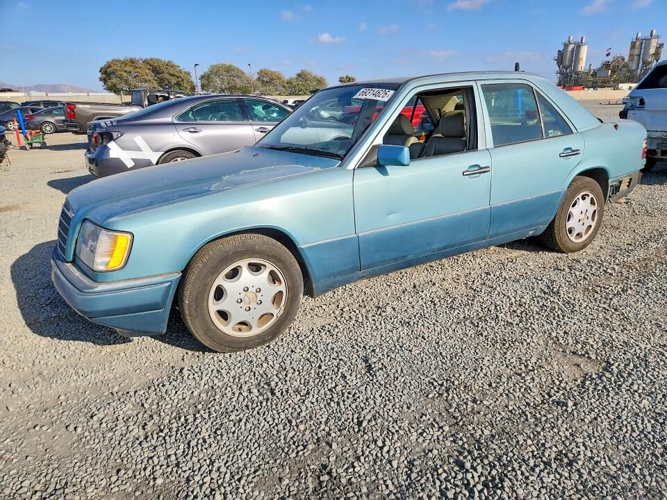 1994 MERCEDES-BENZ E-Class