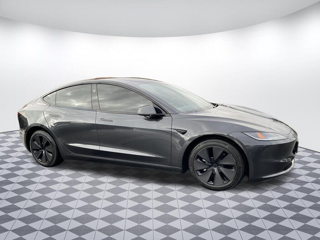 2025 TESLA Model 3