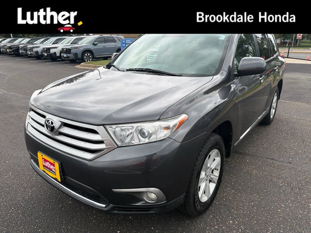 2013 TOYOTA Highlander