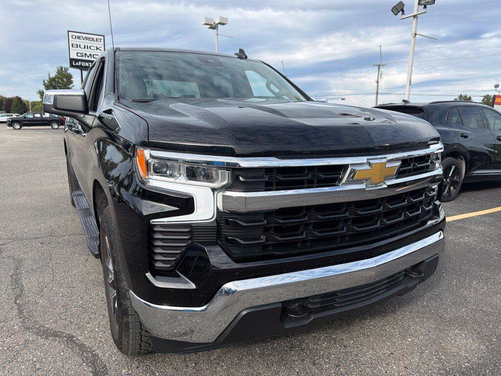 2024 CHEVROLET Silverado