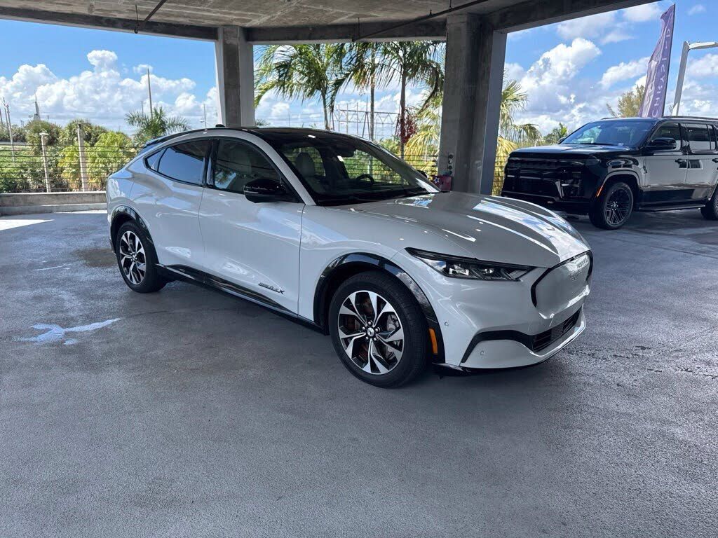 2022 FORD Mach-E