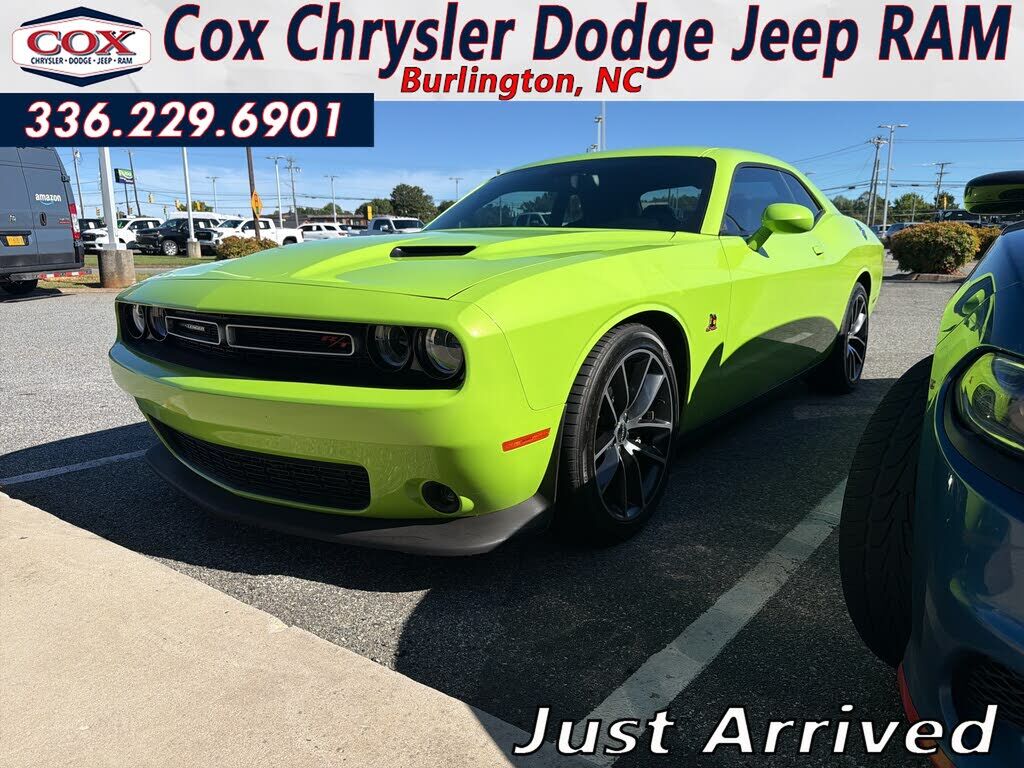 2015 DODGE Challenger
