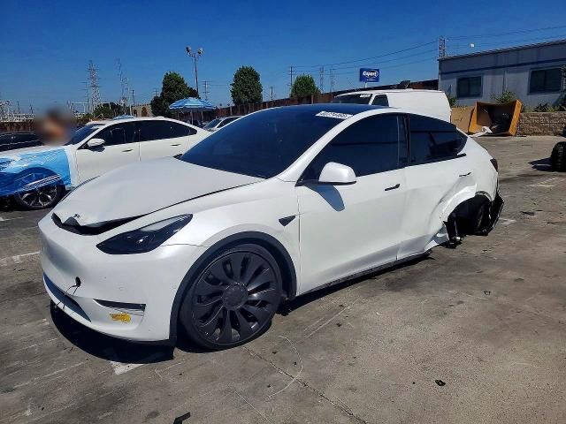 2022 TESLA Model Y