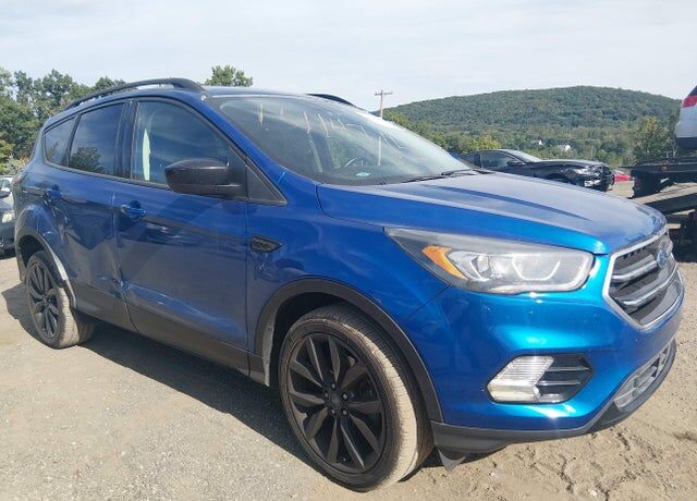 2017 FORD Escape