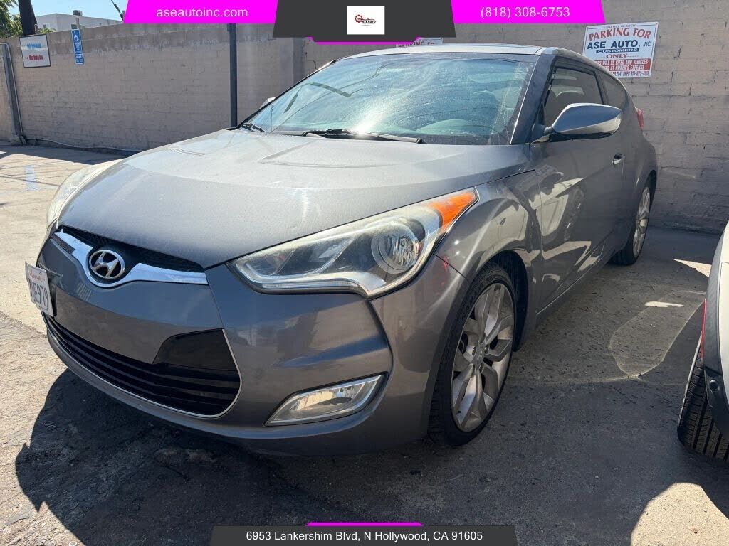2013 HYUNDAI Veloster