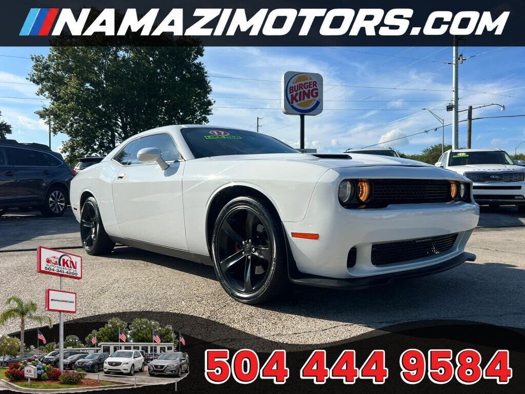 2017 DODGE Challenger