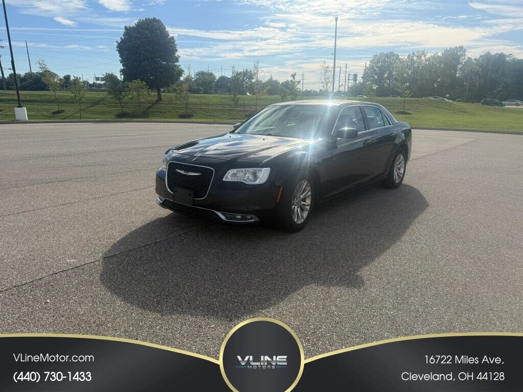 2017 CHRYSLER 300
