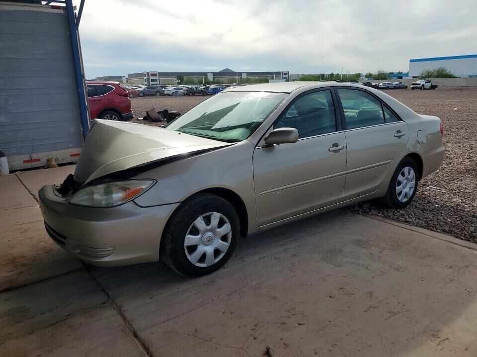 2004 TOYOTA Camry