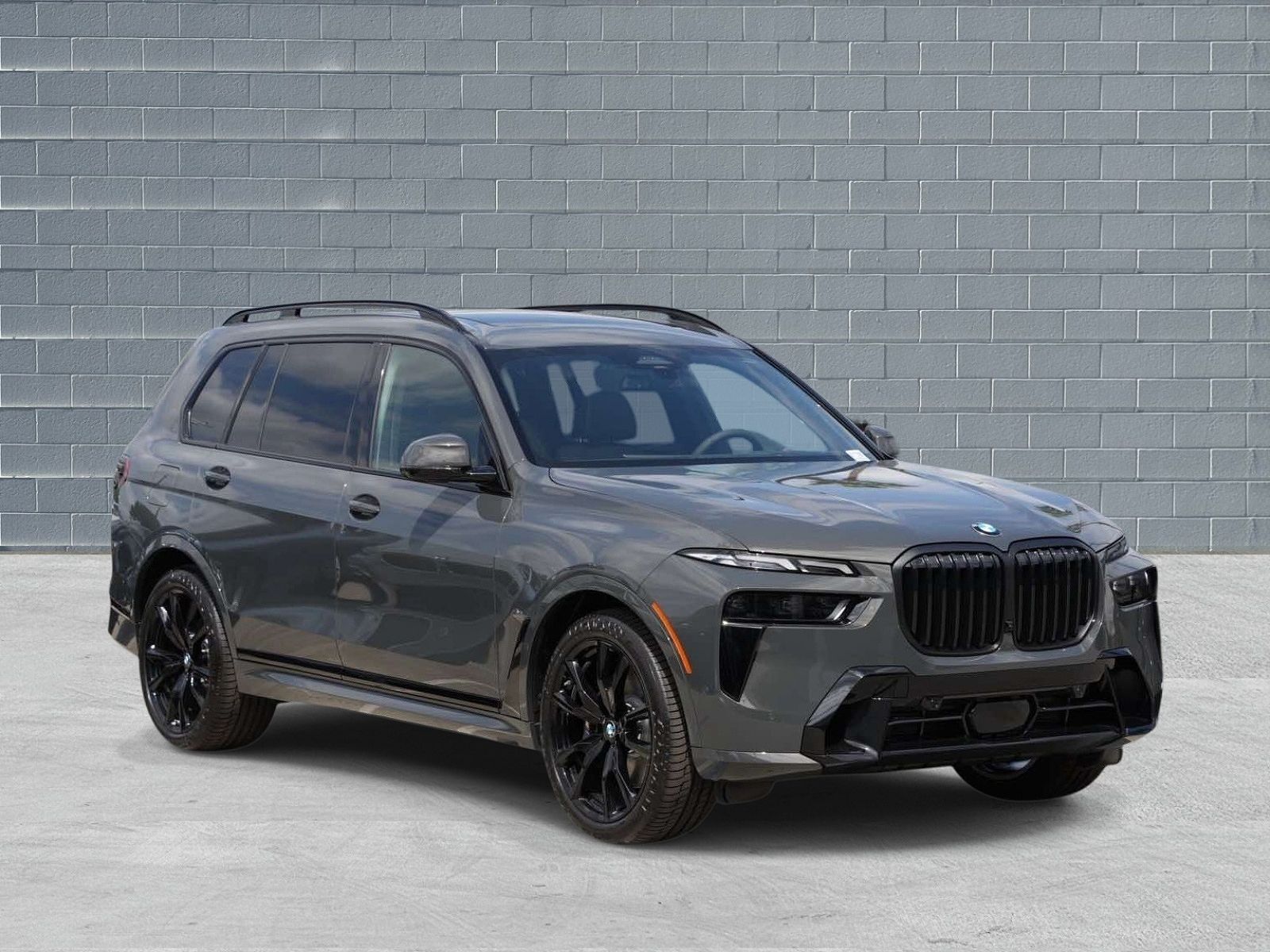 2027 BMW X7