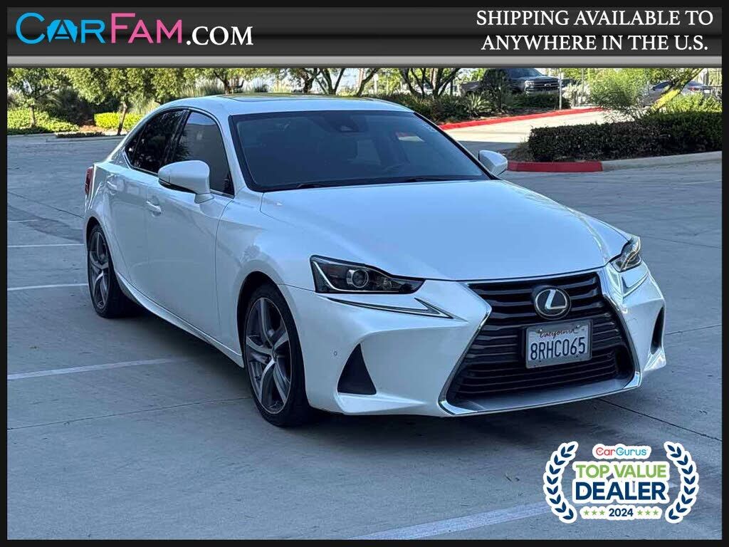 2017 LEXUS IS