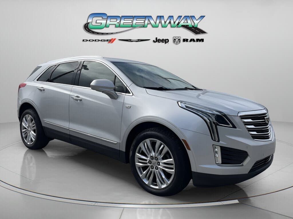 2017 CADILLAC XT5