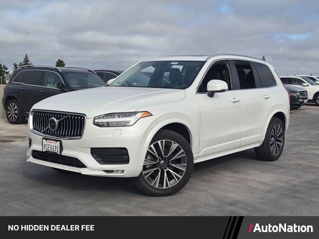 2022 VOLVO XC90