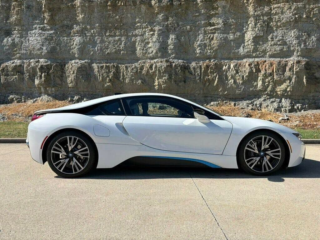 2015 BMW i8
