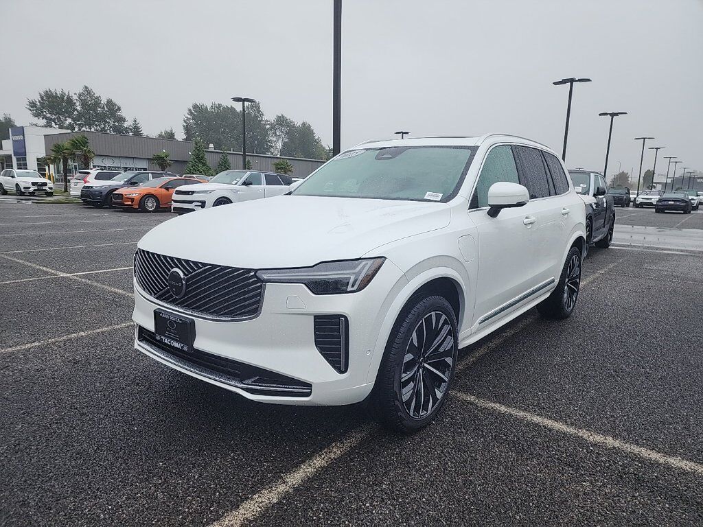2025 VOLVO XC90