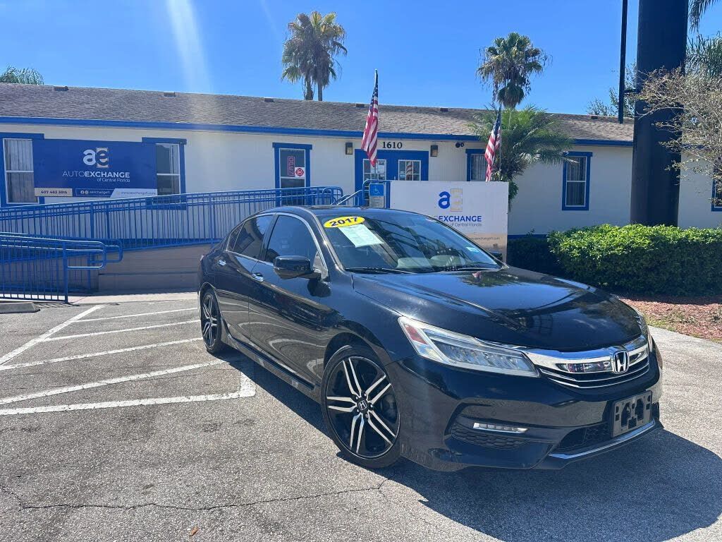 2017 HONDA Accord