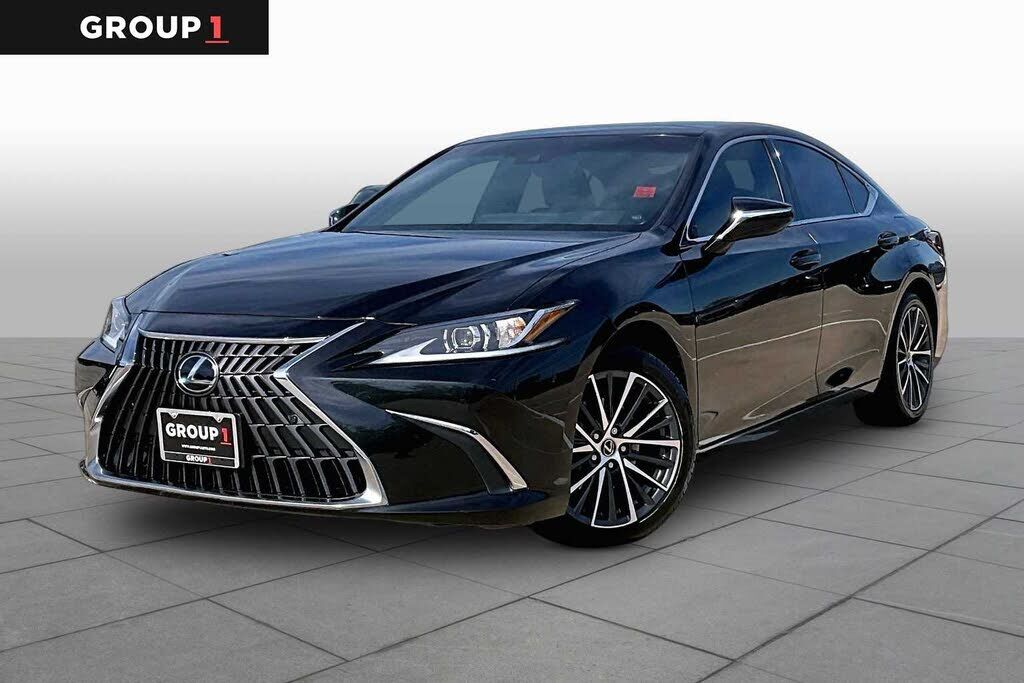 2022 LEXUS ES