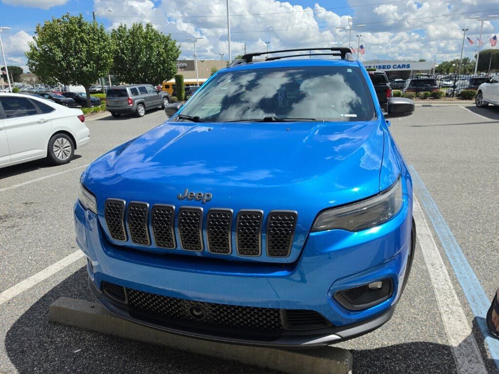 2021 JEEP Cherokee