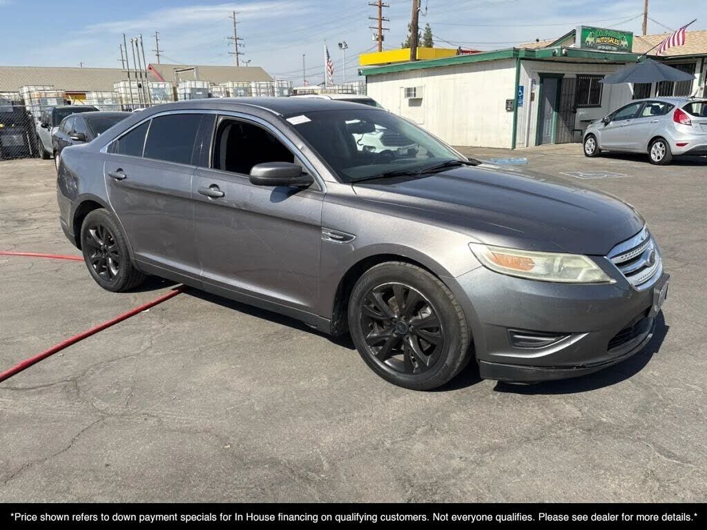 2011 FORD Taurus