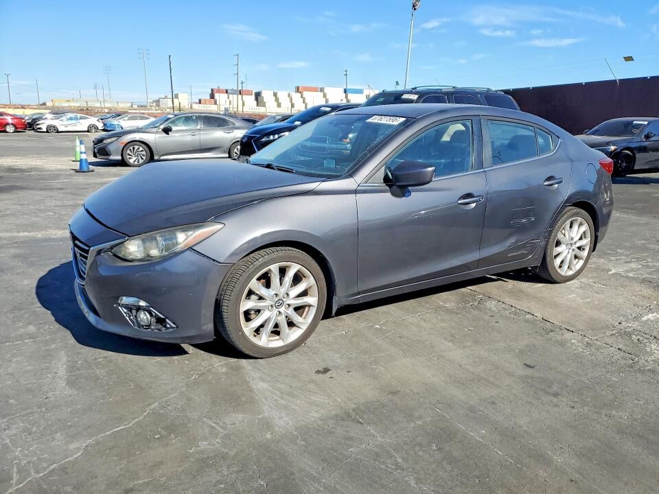 2016 MAZDA Mazda3