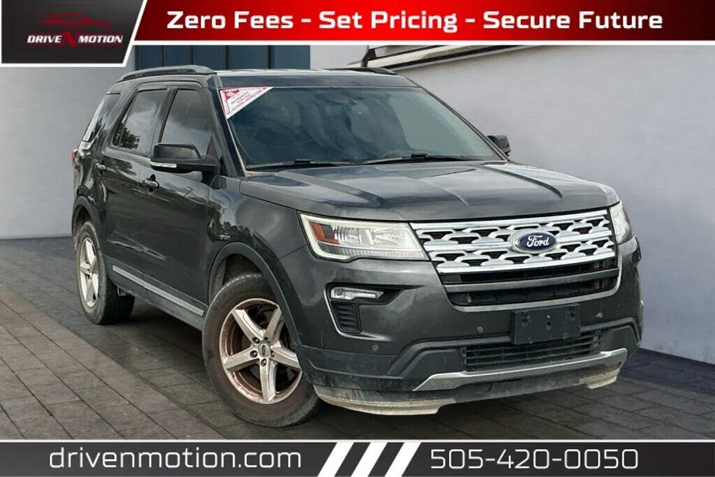 2018 FORD Explorer