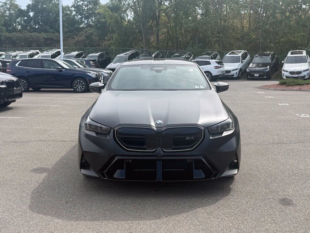 2025 BMW M5