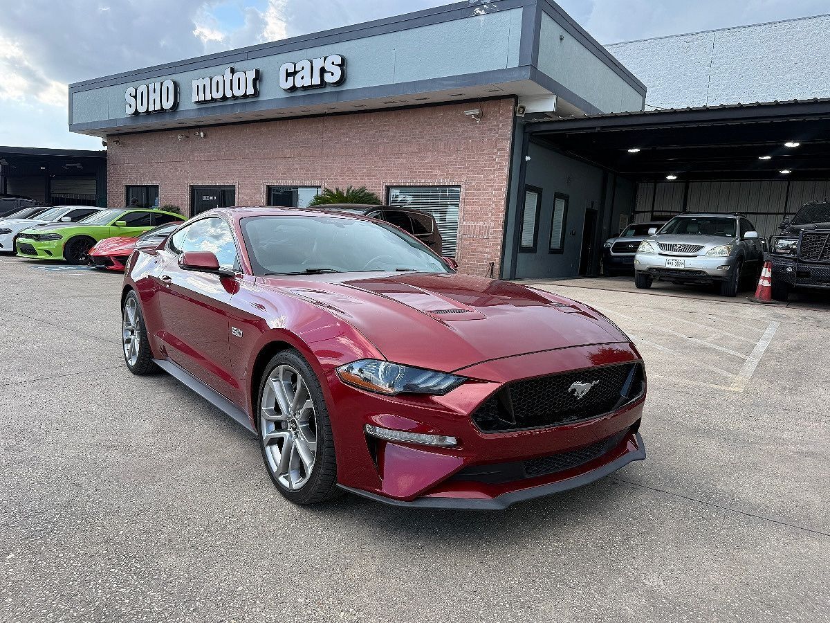 2019 FORD Mustang