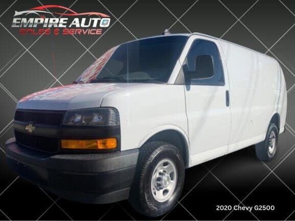 2020 CHEVROLET Express