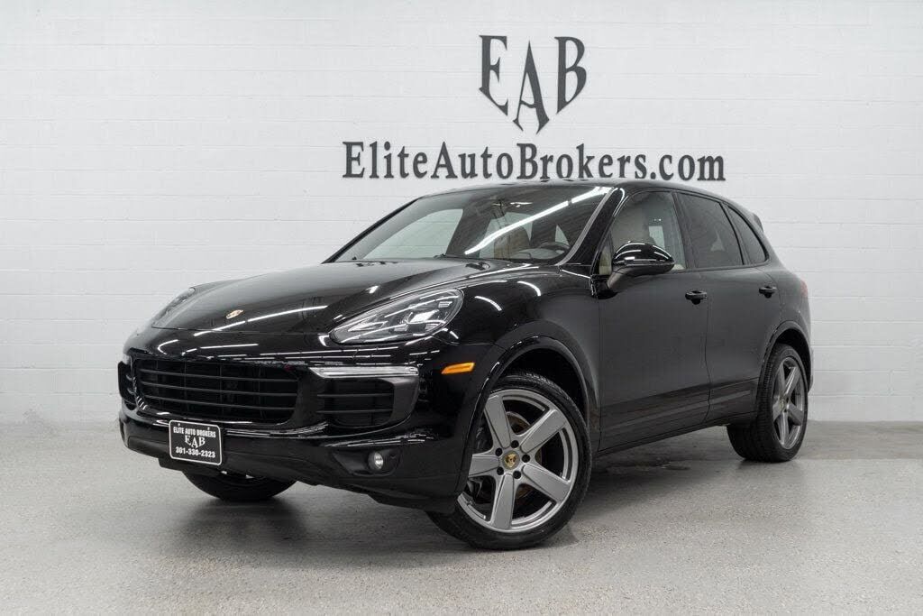 2017 PORSCHE Cayenne