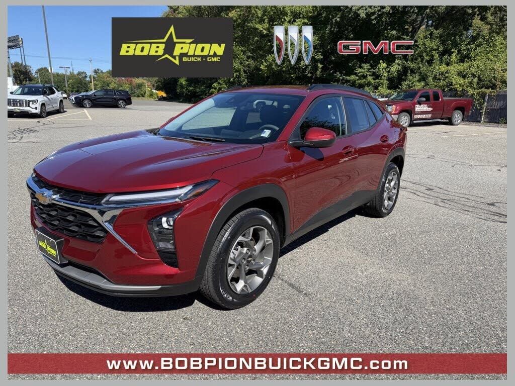 2025 CHEVROLET Trax
