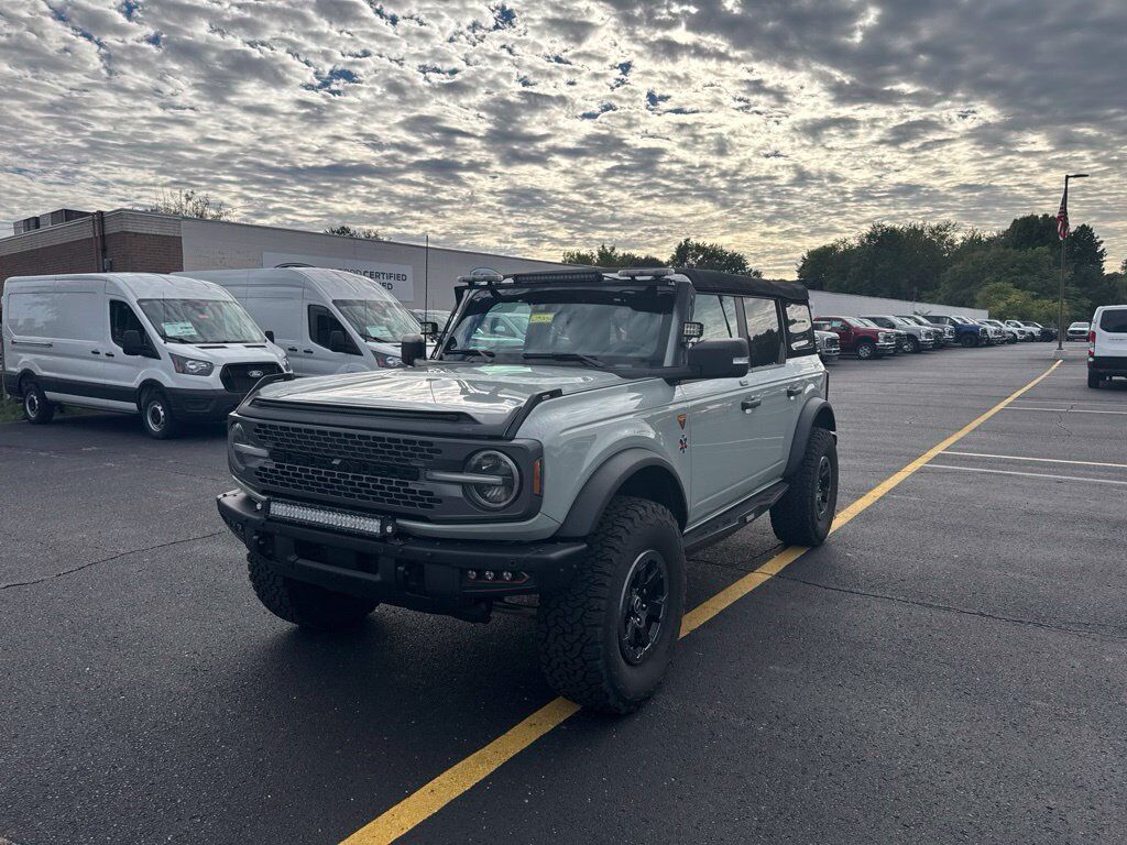 2022 FORD Bronco