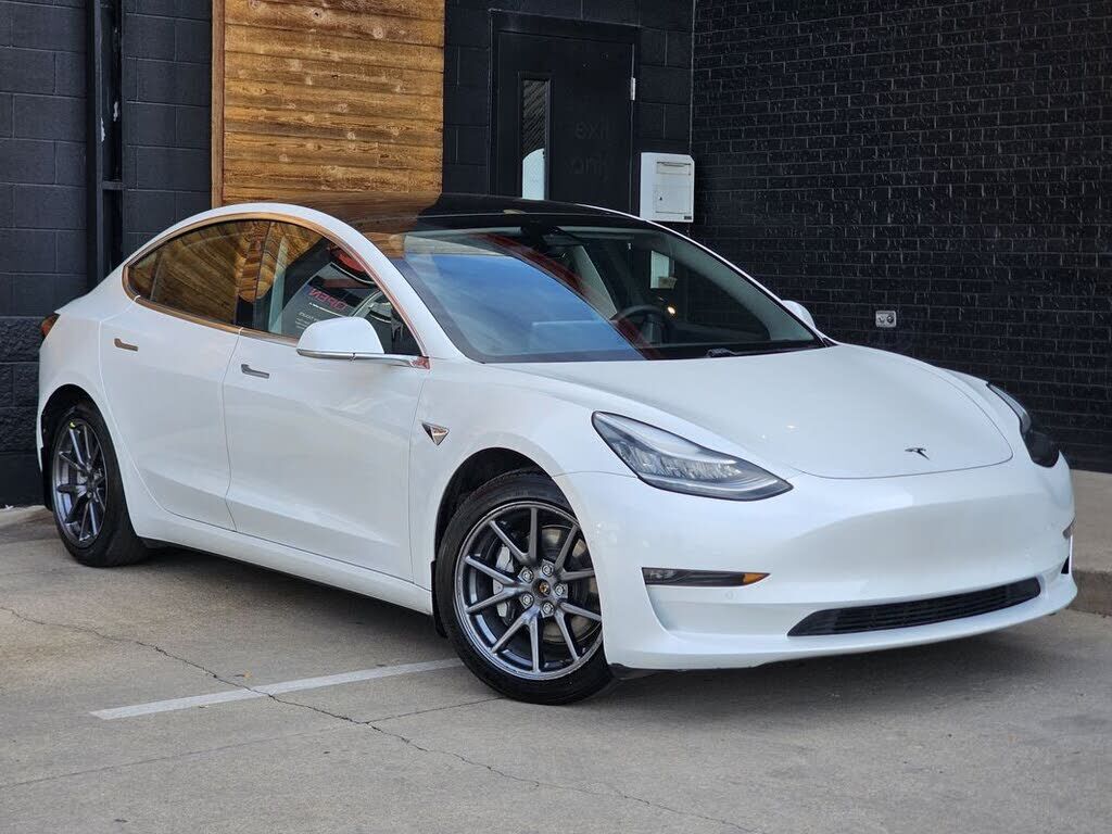 2020 TESLA Model 3